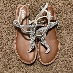 White sandals size 7.5